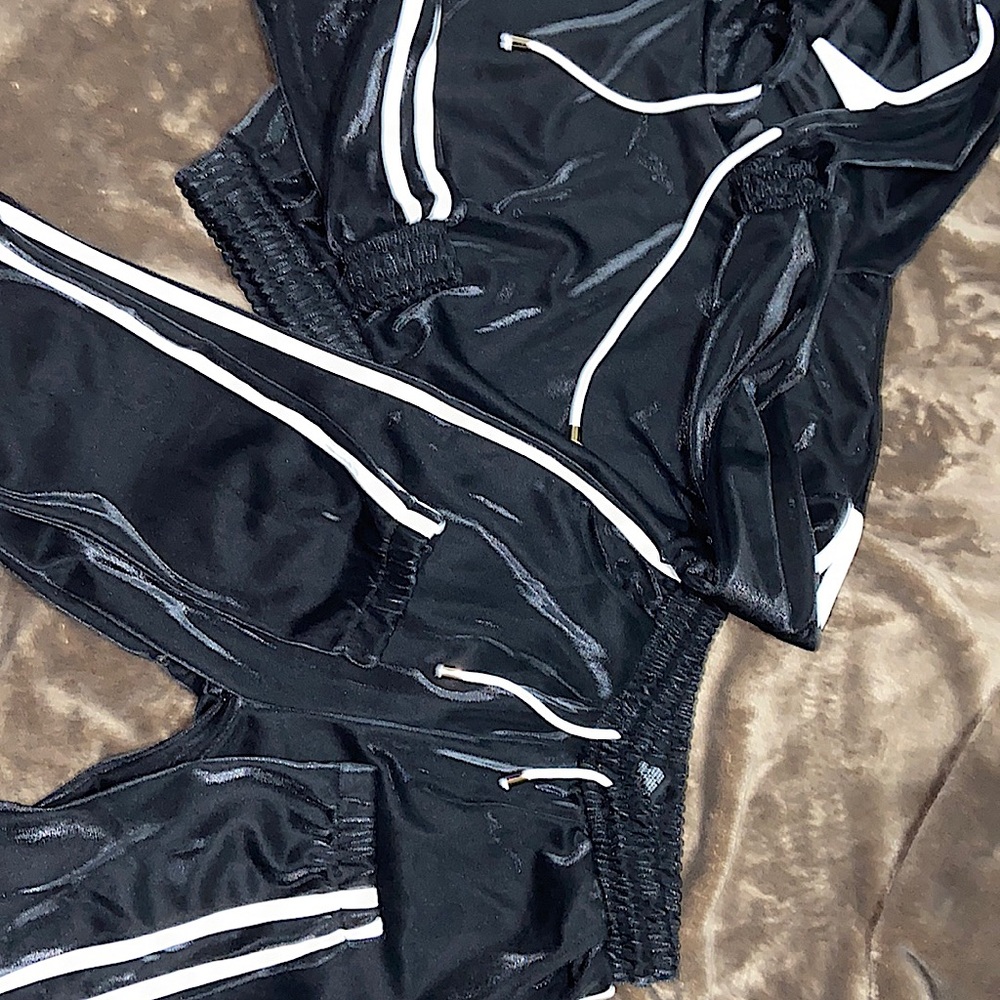 METALLIC TWO PIECE SET